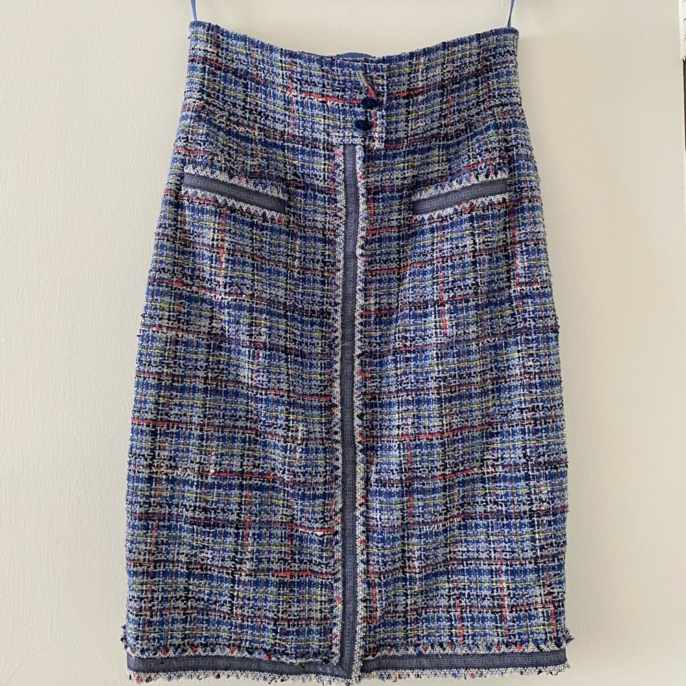 Chanel Tweed pencil skirt